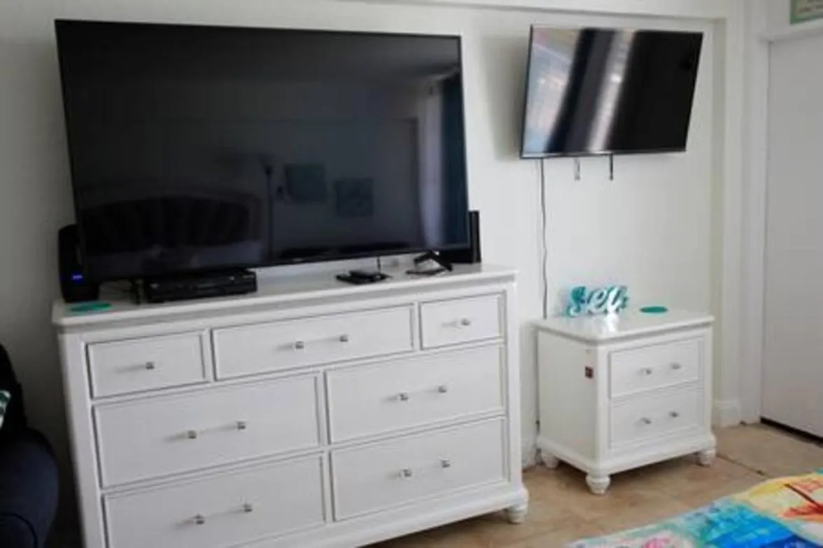 Pool Luxury Beachfront Studio Ideal 4 Long Stays Daytona Beach Apartment